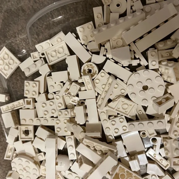 LEGO Small And Medium White Accessories , Spare Parts And Brick Pieces.1lbs - Picture 10 of 10